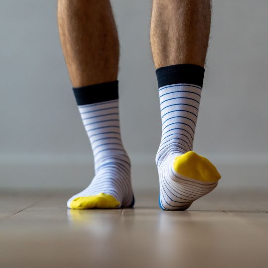 SOKKEN - FIJNE STREPEN WIT/AZUR