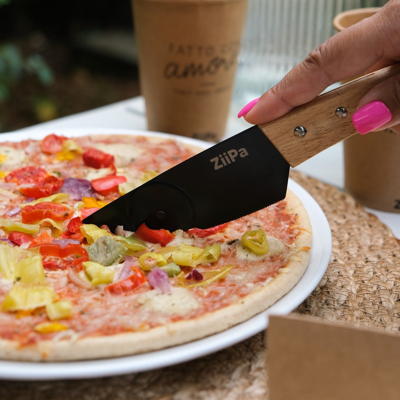 PIZZASNIJDER + PIZZAMES