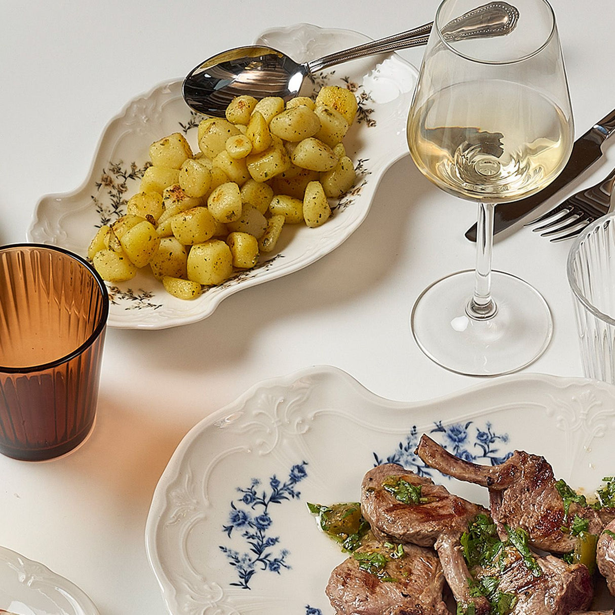 MEDIUM RETRO SERVEERSCHAAL - FLOWER