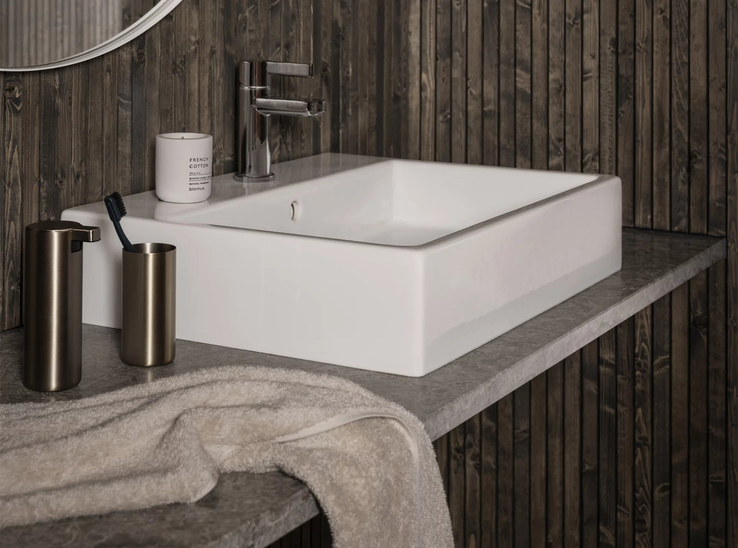 ZEEP DISPENSER MODO - BRASS