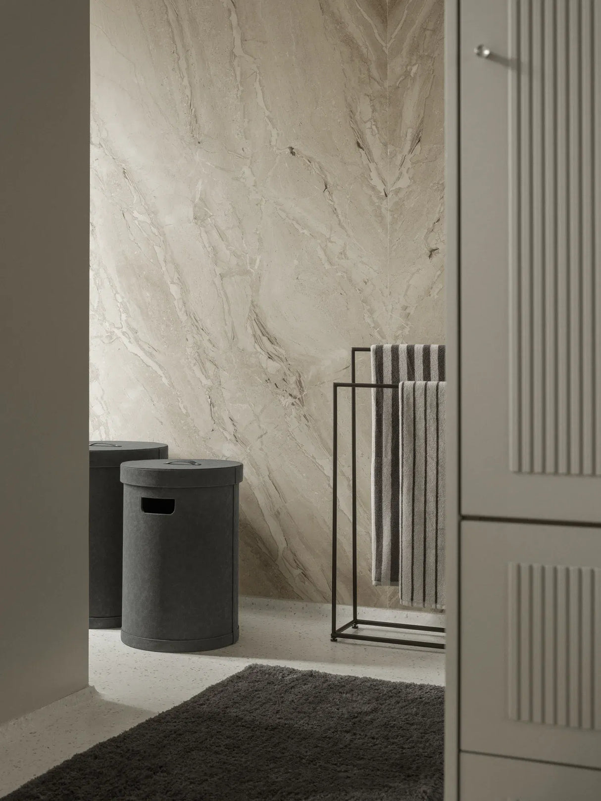 MODO HANDDOEKENREK - ZWART