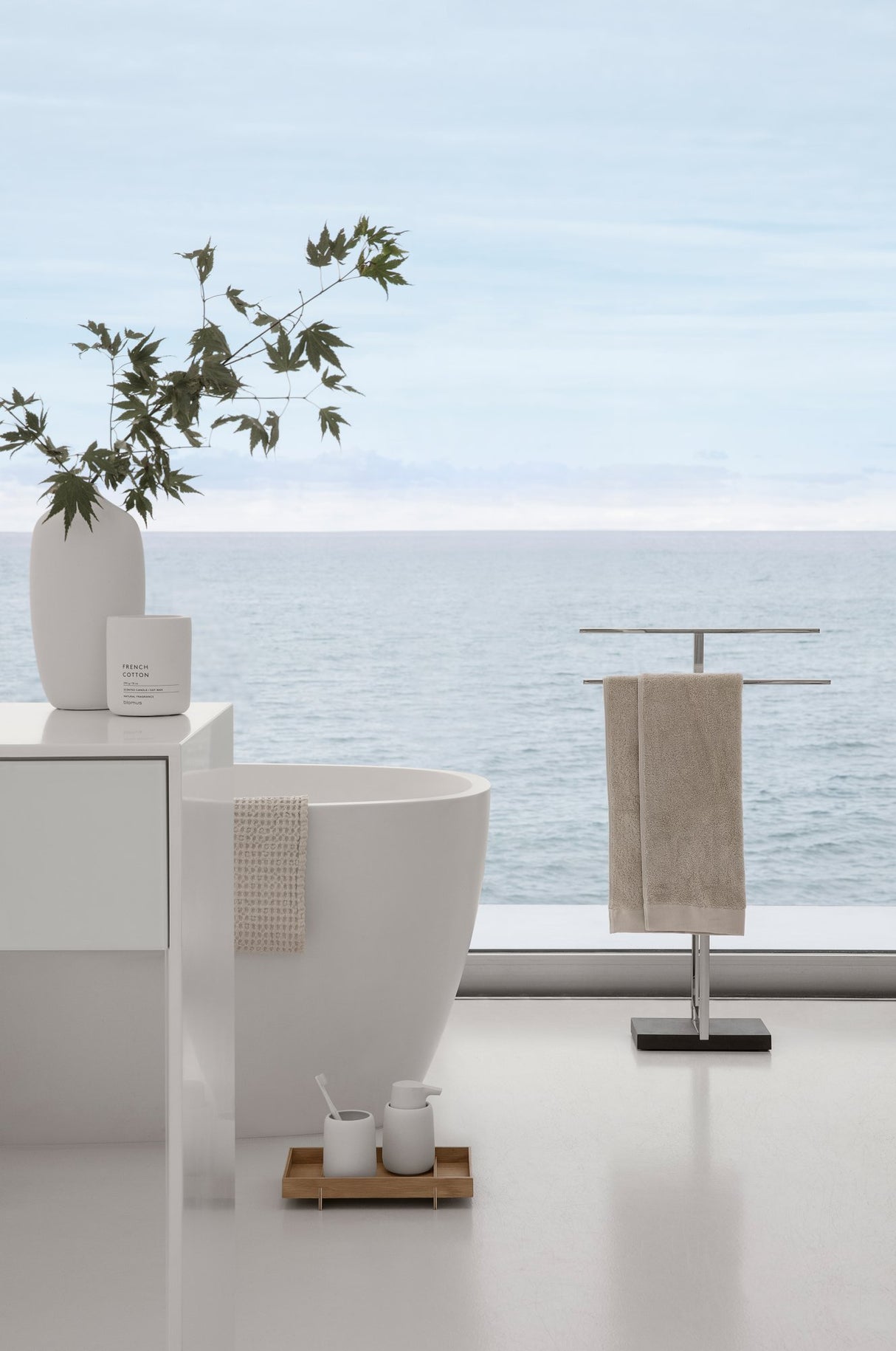 FRAGA GEURKAARS LILY WHITE - LARGE