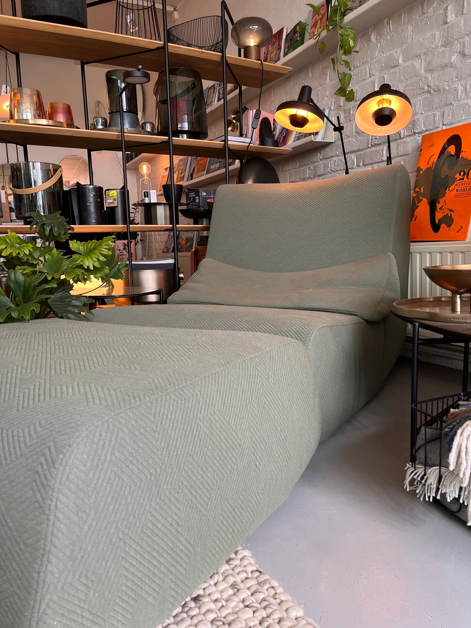 SHOWROOMMODEL ABSENT SOFA