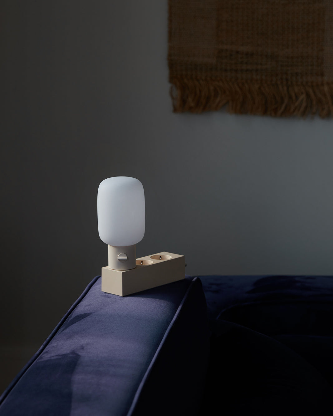 PLUG-IN LAMP - PEARL