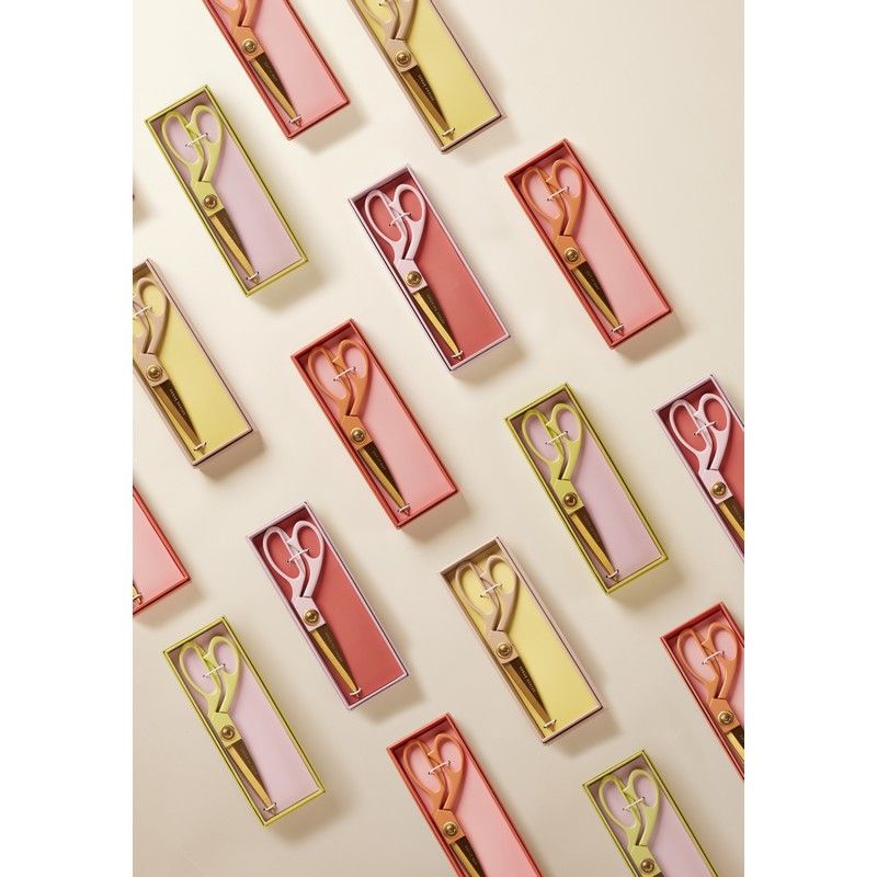 SCHAAR LILA - LOOKING SHARP