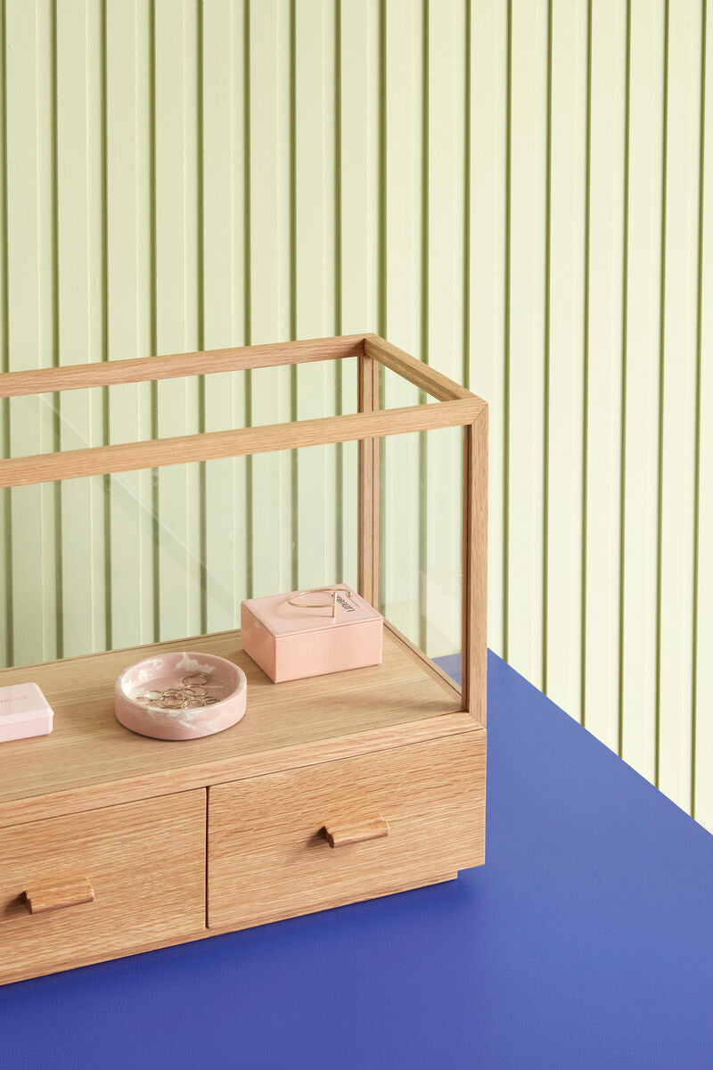 SPECTACLE VITRINEKAST