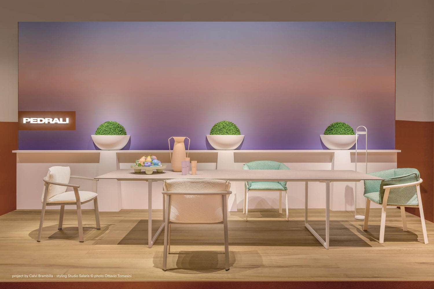 TOA OUTDOOR TAFEL - WIT