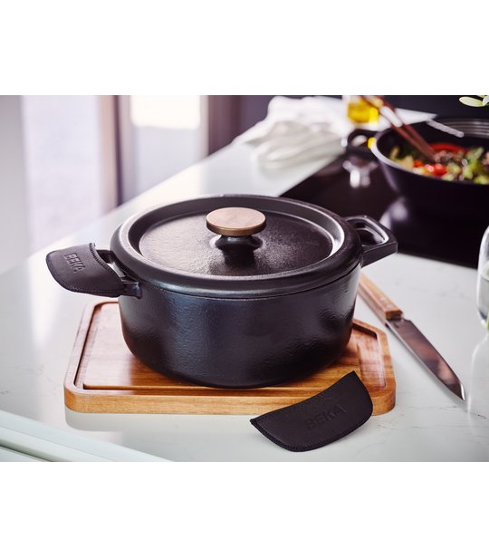 NORI LEDEREN HANDVATEN