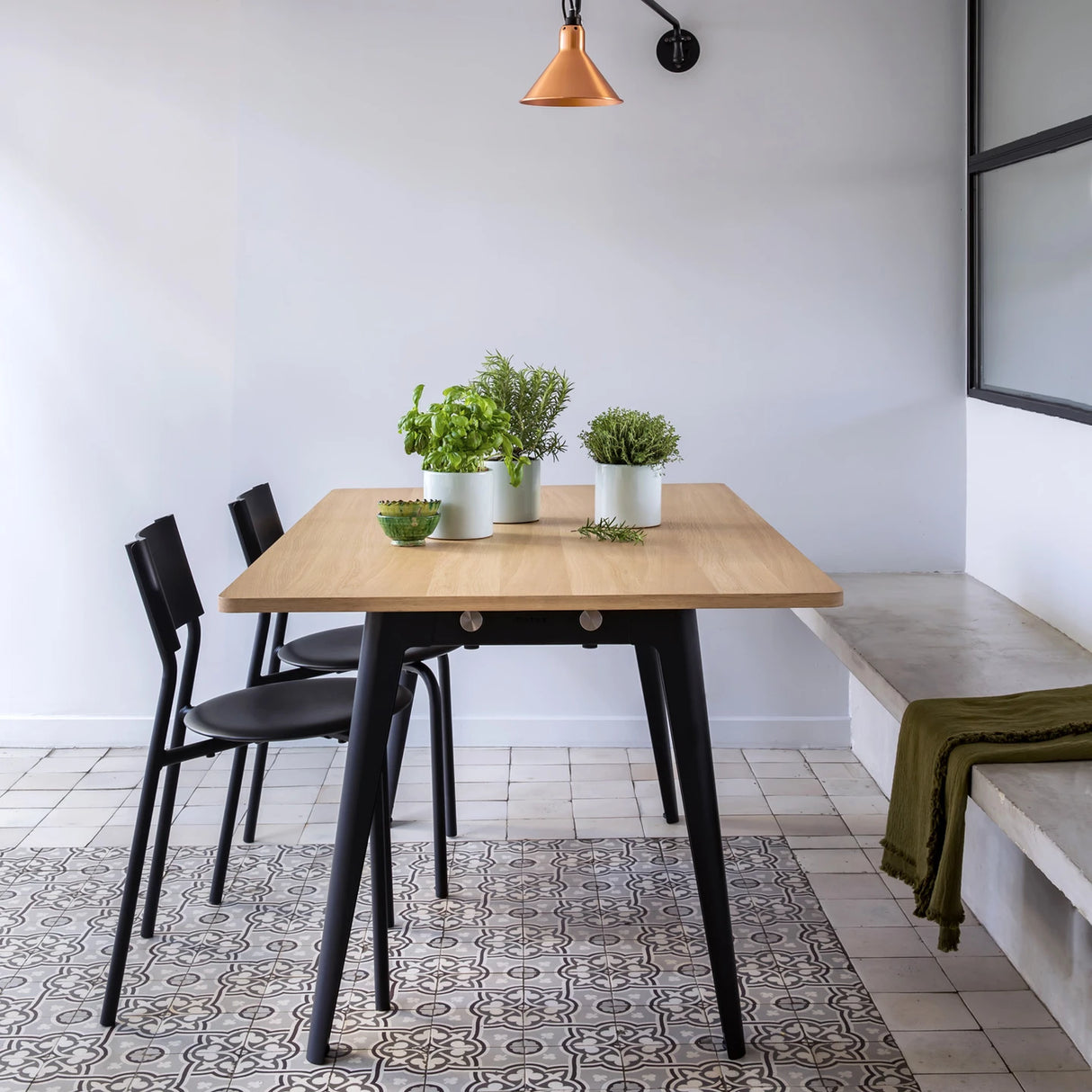 TAFEL NEW MODERN - ZWART - RECHTHOEKIG
