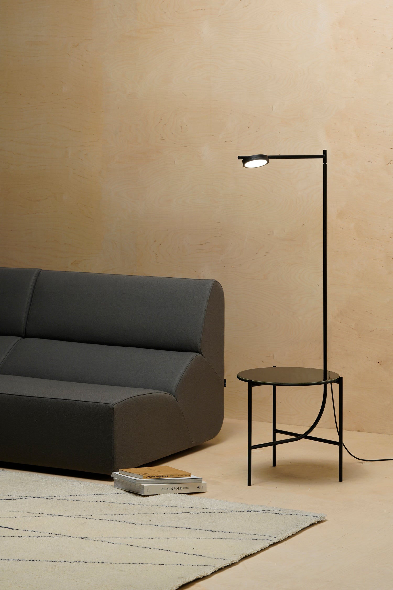 IGRAM TABLE LAMP