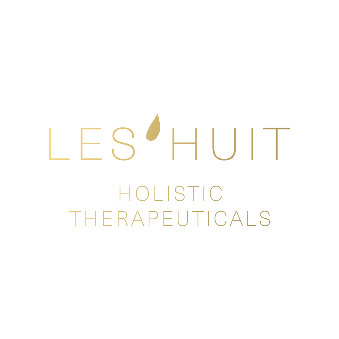 LES HUIT