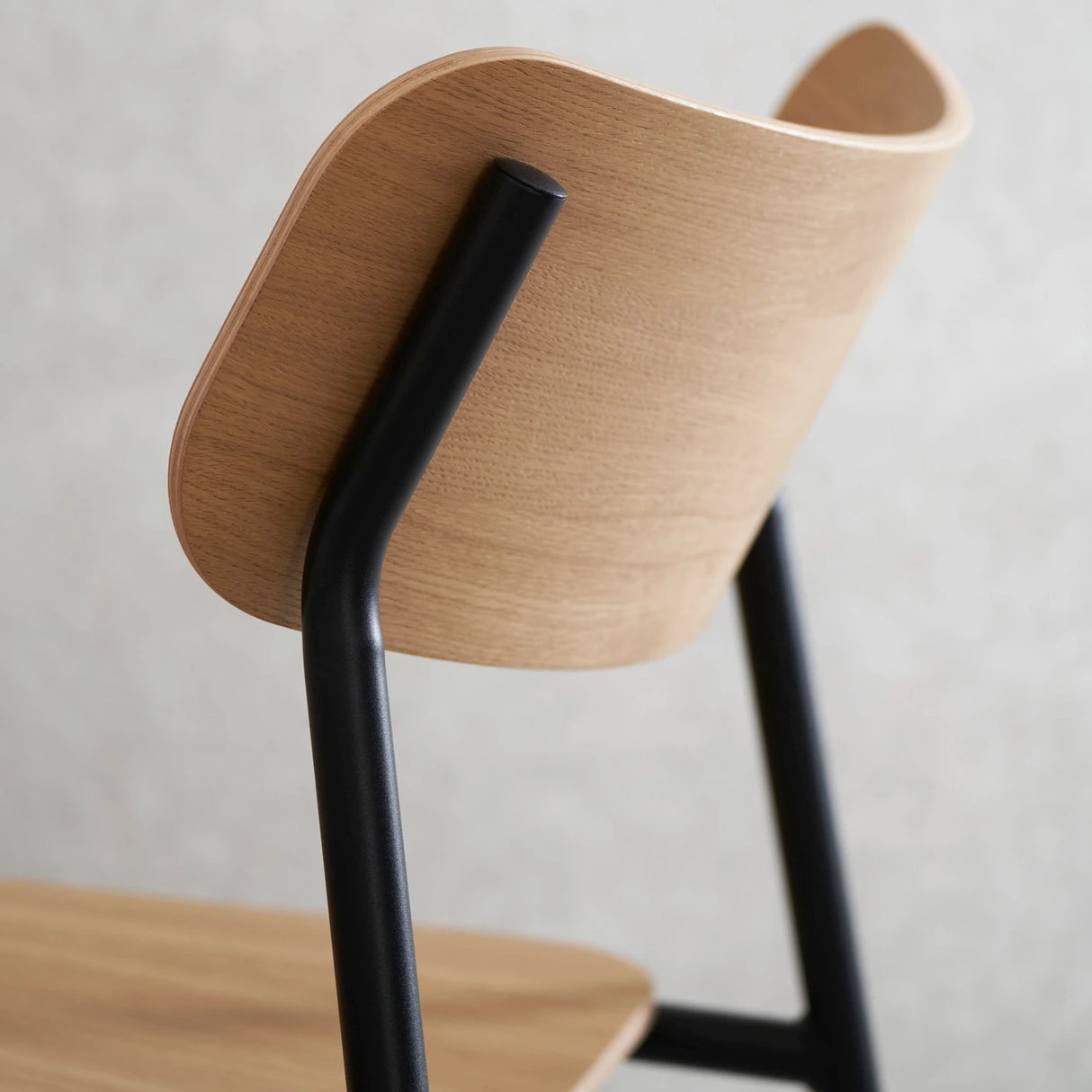 ETUDE LOUNGE CHAIR - HOUT ZONDER ARMLEUNING