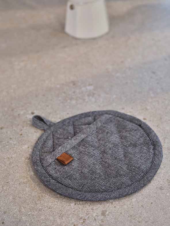 PANNENLAP - BLACK CHAMBRAY