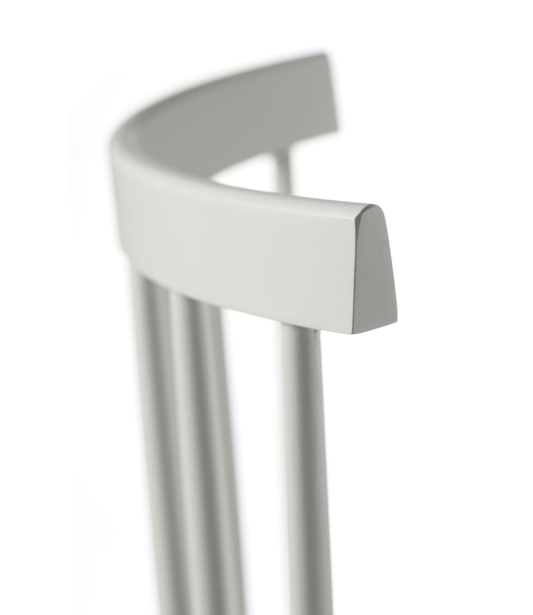 J46 CHAIR - LICHTGRIJS (DUST & BONES)