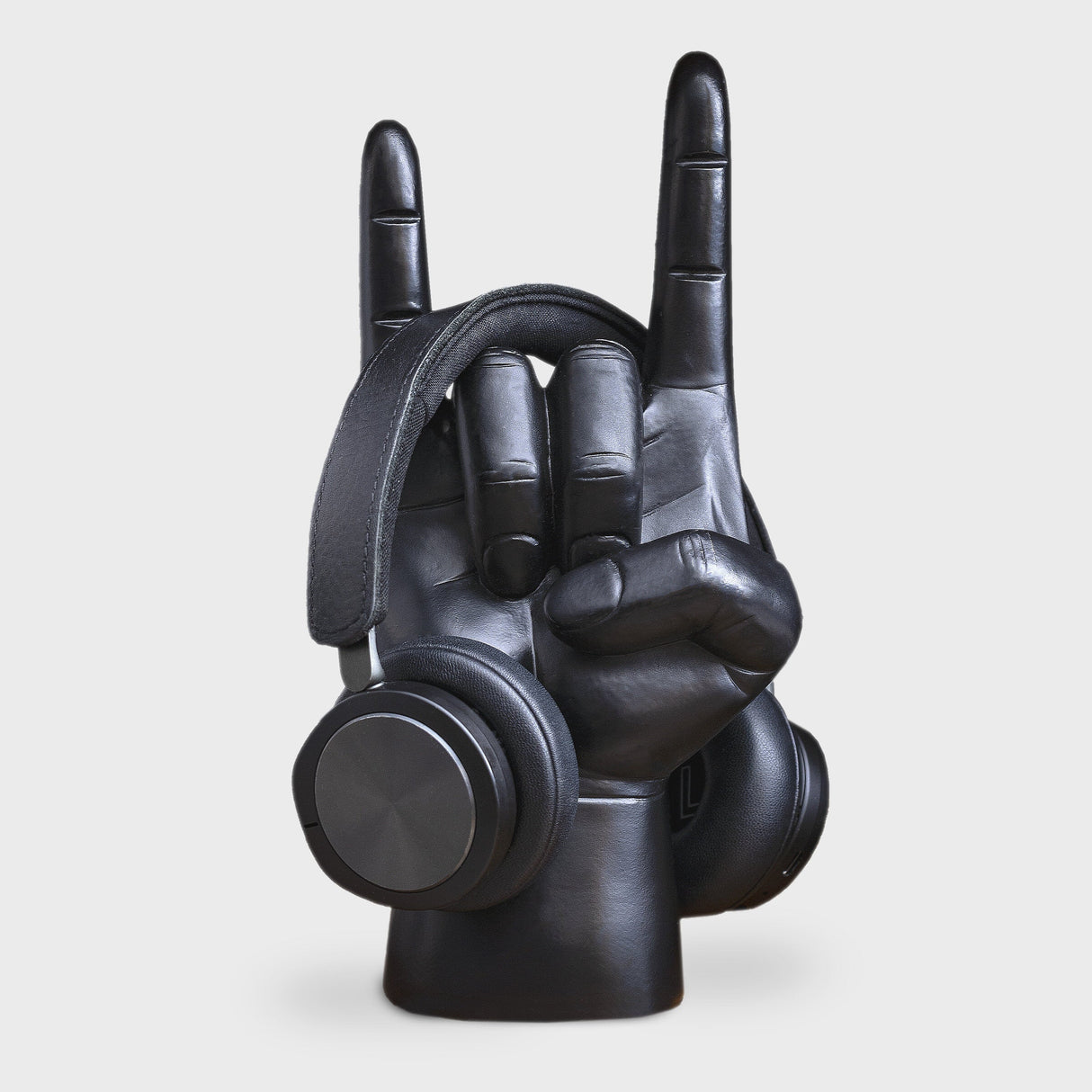 BLACK ROCK ON HEADPHONE STAND