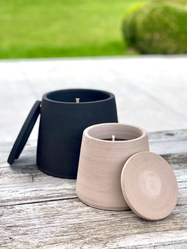 MEDIUM OUTDOOR GEURKAARS - BLACK