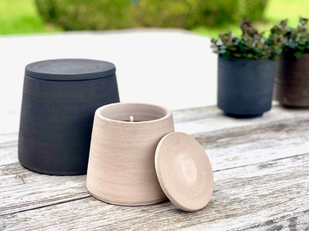 MEDIUM OUTDOOR GEURKAARS - BLACK