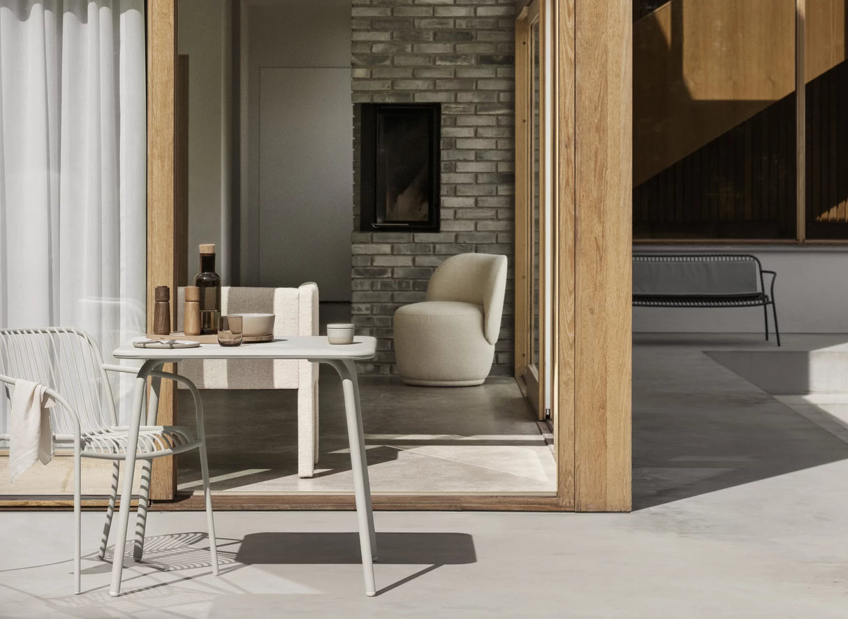 BISTRO TABLE - SILK GREY 80 x 80 CM