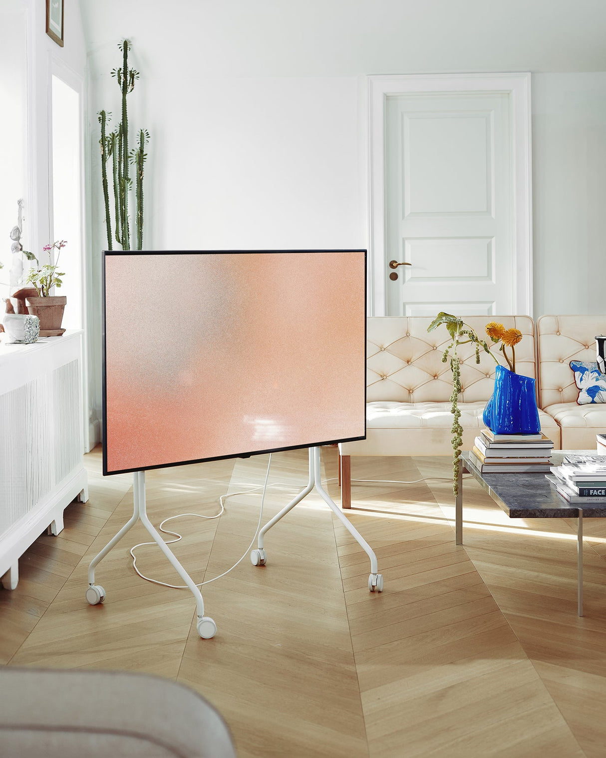 TV STAND MOON ROLLIN' - PEARL