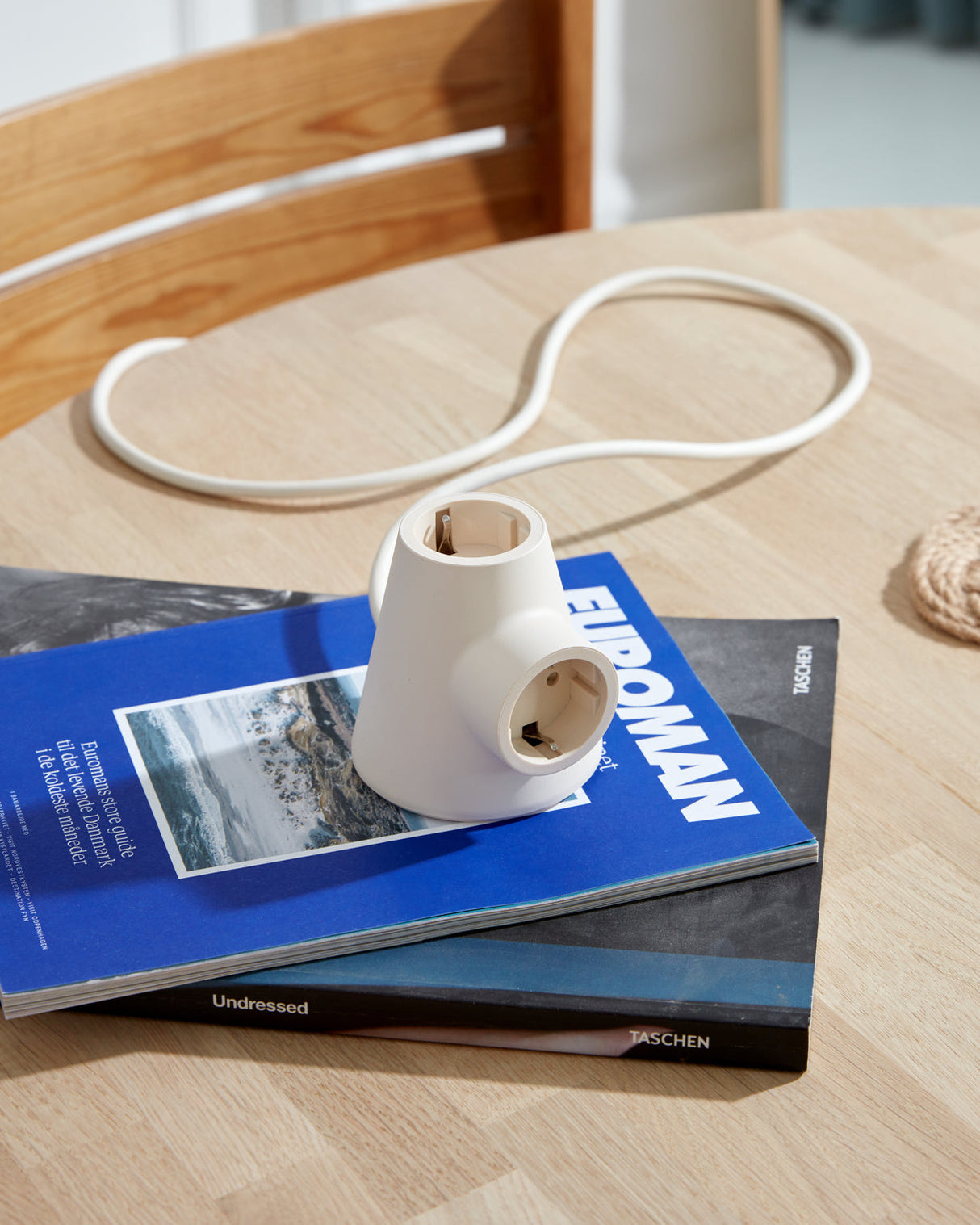 PLUG-IN LAMP - PEARL