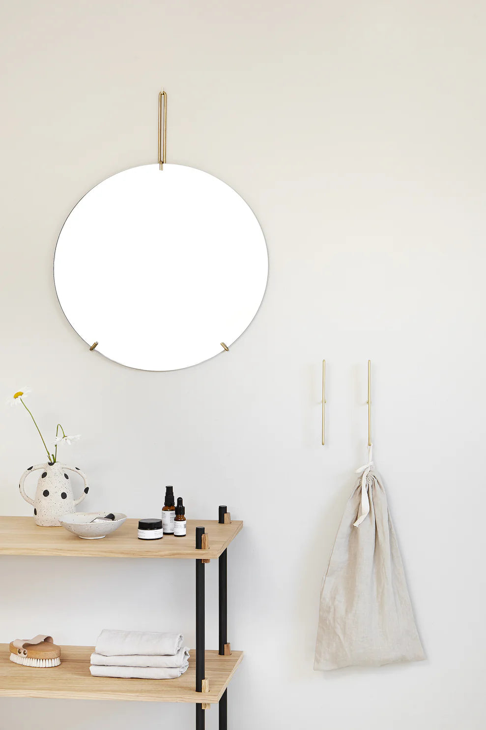 WALL MIRROR - BRASS - 30 CM