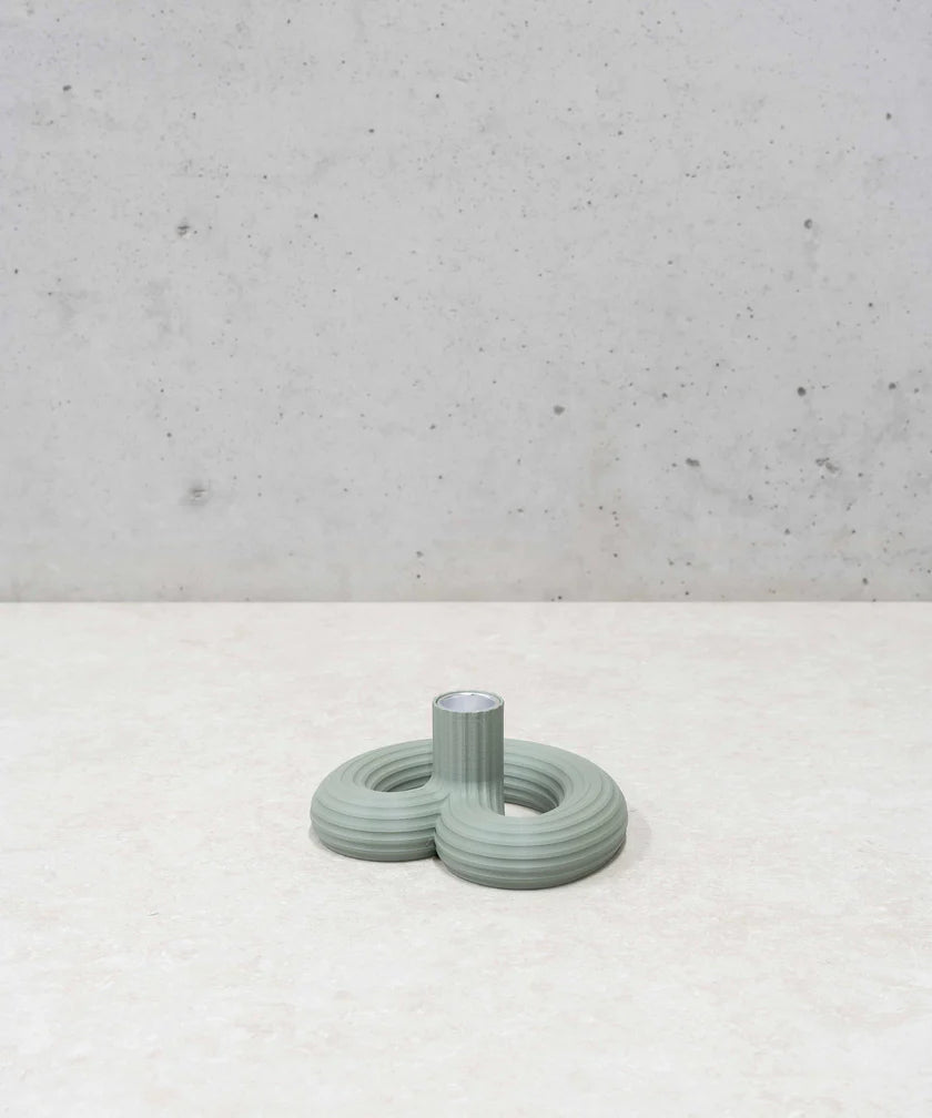SINGLE CANDLE HOLDER - MUTED GREEN