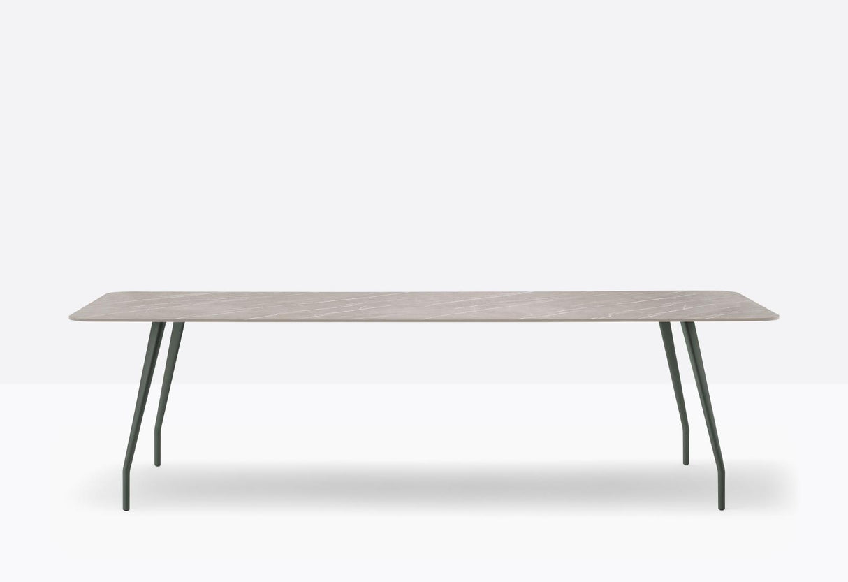 RIZZ OUTDOOR TAFEL