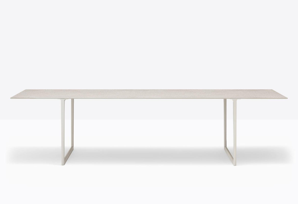TOA OUTDOOR TAFEL - WIT
