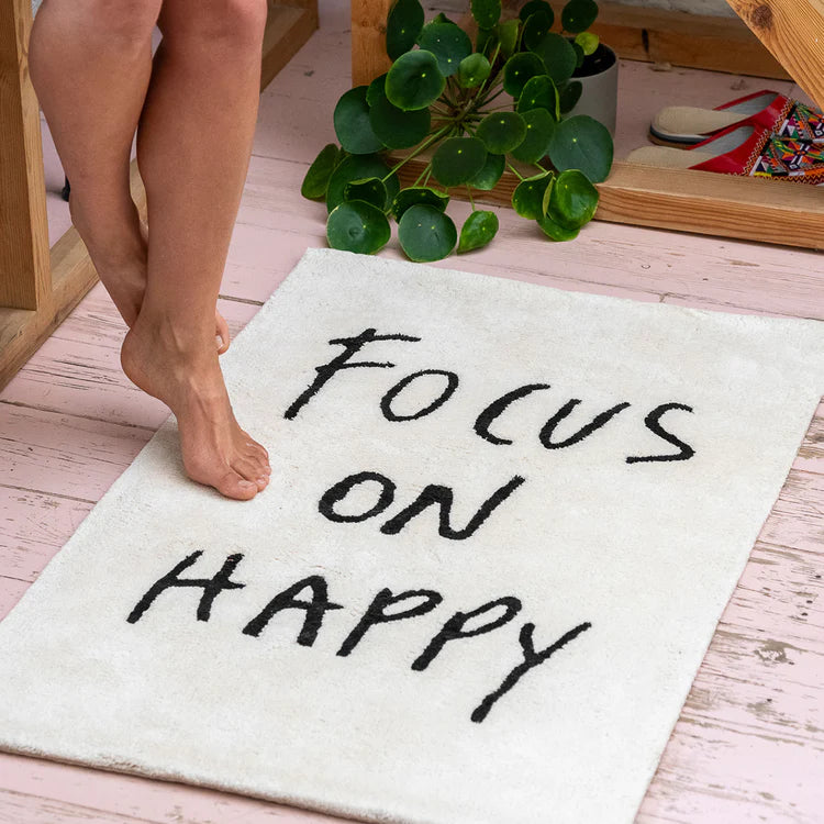 BADMAT / TAPIJT : FOCUS ON HAPPY