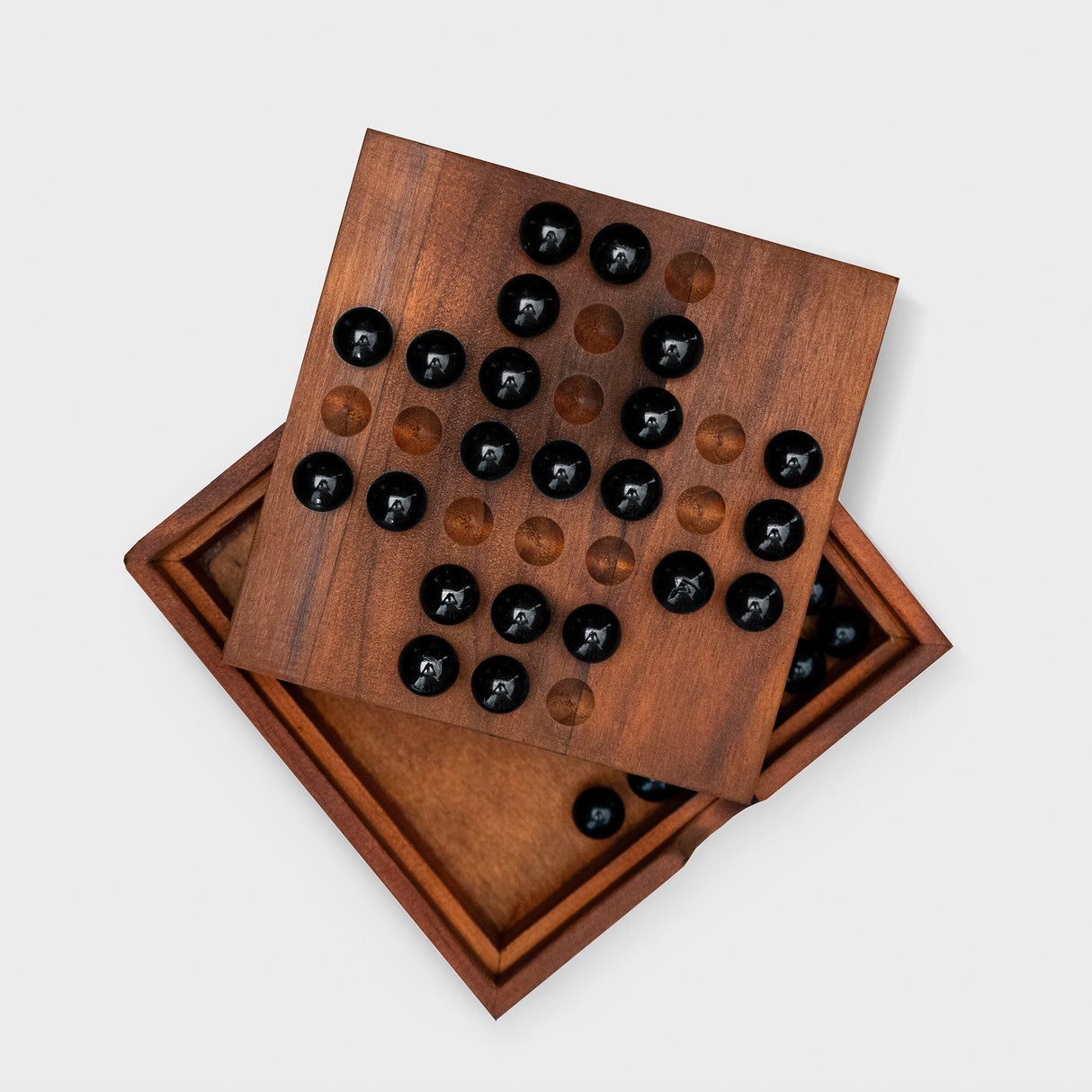 SOLITAIRE