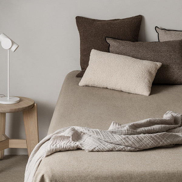 KUSSEN BOUCLE - MOONBEAM - 30x50