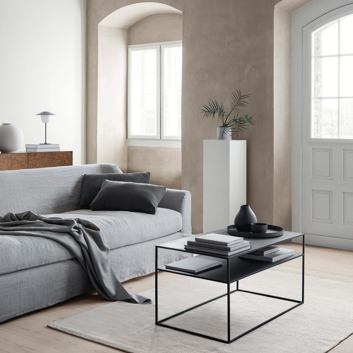FERA COFFEE TABLE