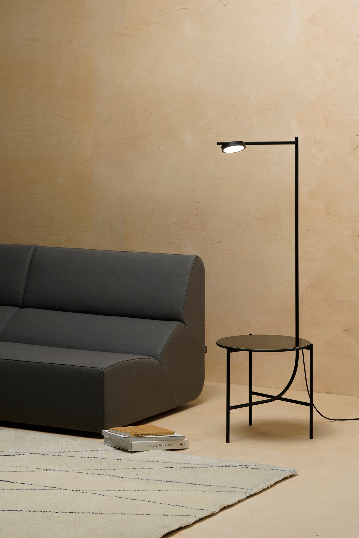 IGRAM TABLE LAMP