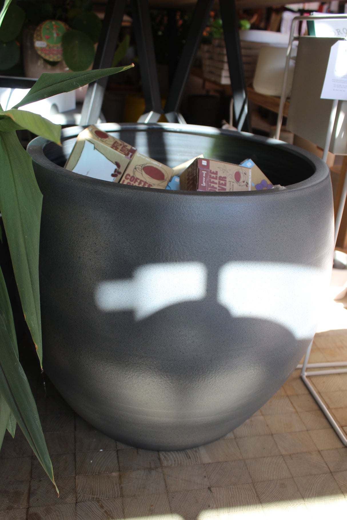 MICA POT DONKERGRIJS