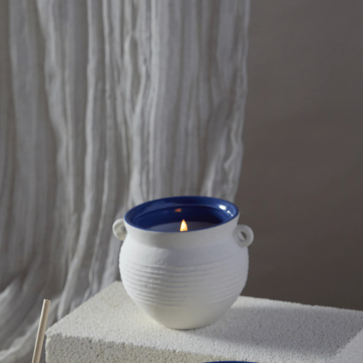 SANTORINI KAARS - CLIFF & HINOKI WOOD