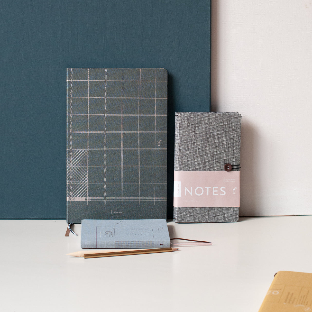 NOTITIEBOEK SEMI HARDCOVER A4