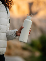 TIMELESS WATER BOTTLE - WHITE